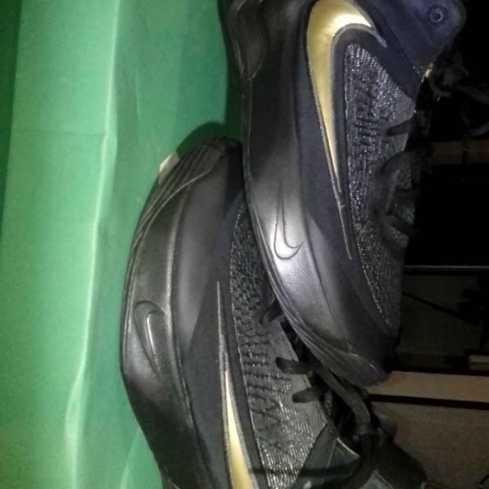 Nike Black and Gold Sneakers - Picture 2 of 5